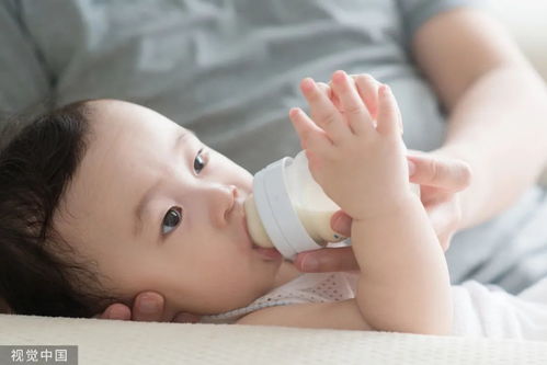 看丹觀察丨兩個人的孩子，憑什么只有一個人養？重塑嬰幼兒照護服務的社會共識